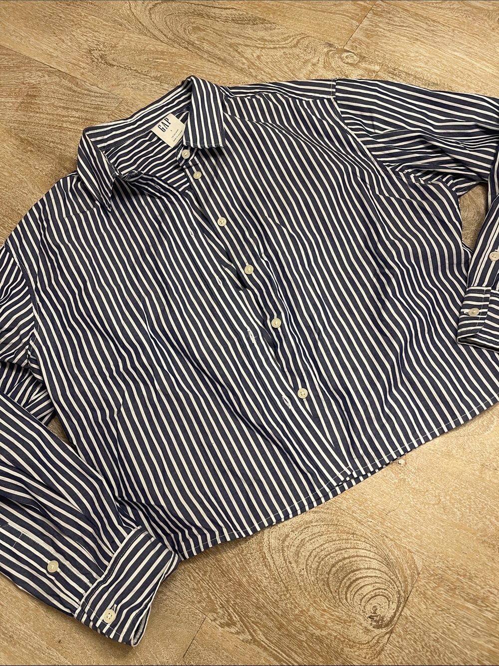 GAP Blue Stripe Short Cotton Button Down “The Big Shirt” L cropped pop